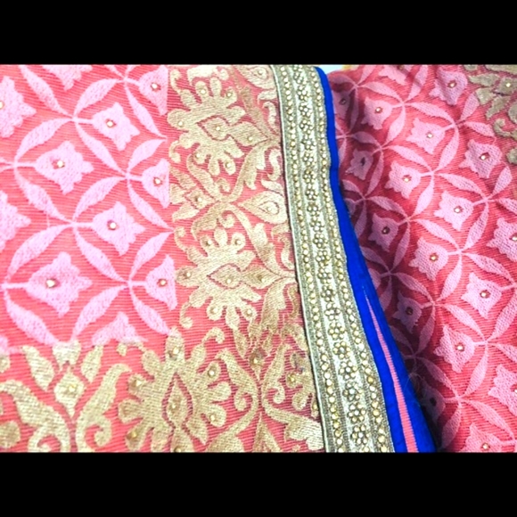 Peach joot saree with contrast blouse - Picture 5 of 8
